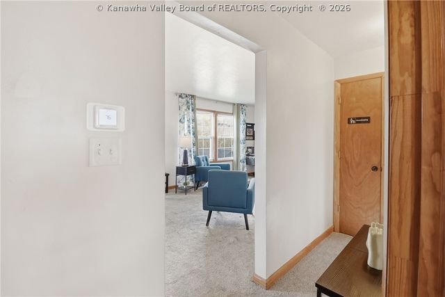 729 Daverton Road, South Charleston, WV 25303