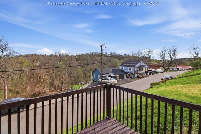 729 Daverton Road, South Charleston, WV 25303