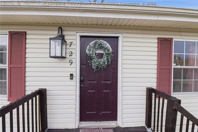 729 Daverton Road, South Charleston, WV 25303