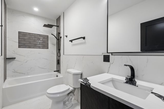 1446 S Springfield Avenue, Chicago, IL 60623
