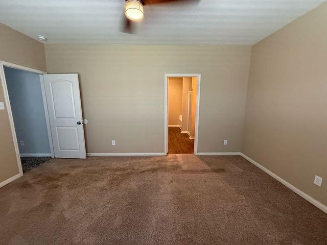 216 Continental Ave, Liberty Hill, TX 78642