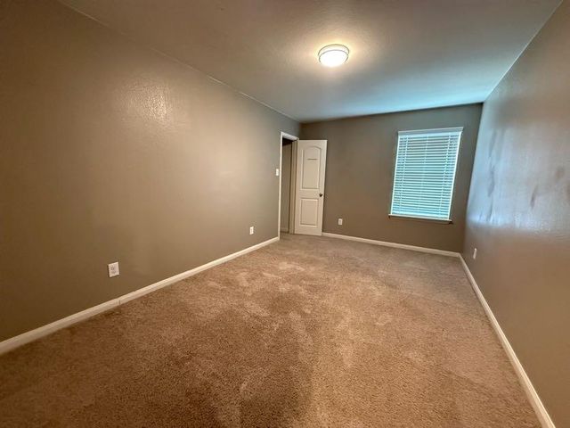 216 Continental Ave, Liberty Hill, TX 78642