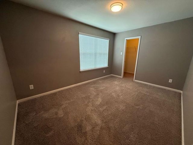 216 Continental Ave, Liberty Hill, TX 78642