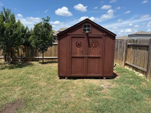 216 Continental Ave, Liberty Hill, TX 78642