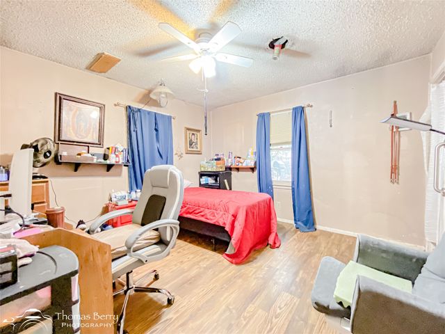 1920 Briarwood, Abilene, TX 79603