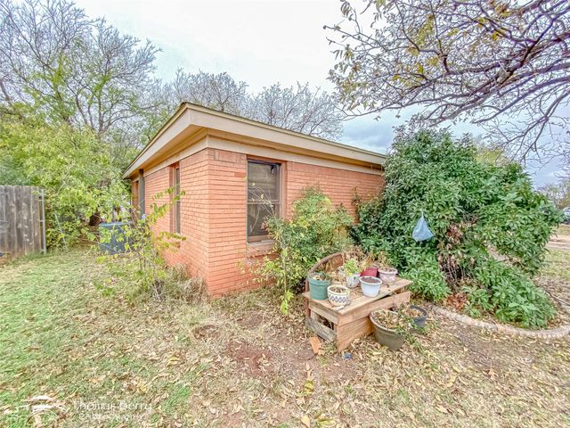1920 Briarwood, Abilene, TX 79603