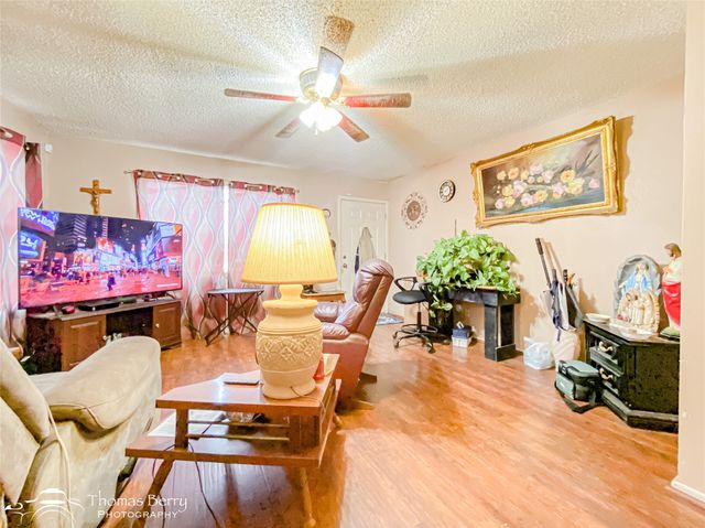 1920 Briarwood, Abilene, TX 79603