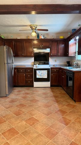 128 Cherry Road, Berea, KY 40403