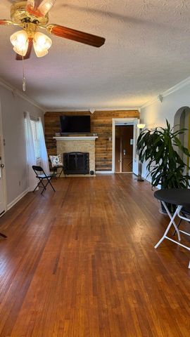 128 Cherry Road, Berea, KY 40403