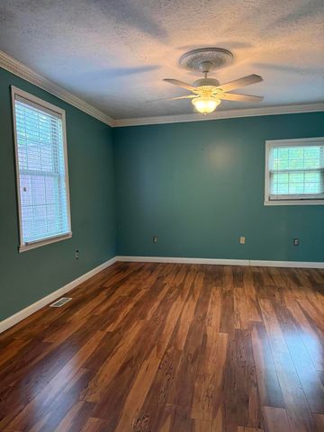 128 Cherry Road, Berea, KY 40403