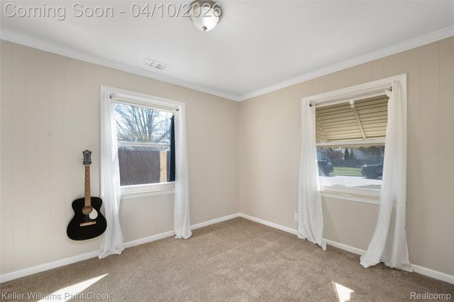 26414 Waldorf Street, Roseville, MI 48066