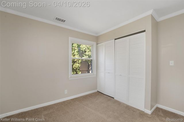 26414 Waldorf Street, Roseville, MI 48066