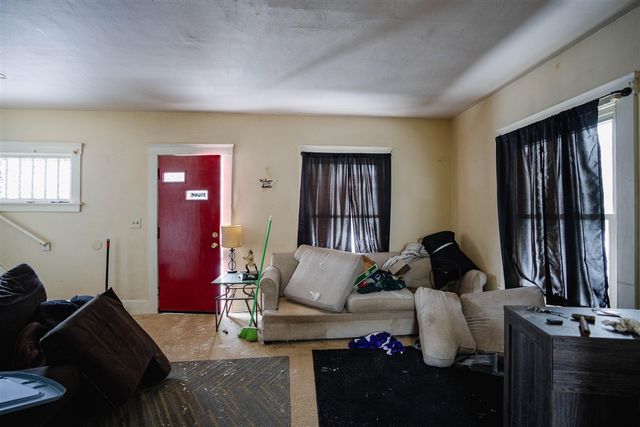 919 Princeton Avenue, Lansing, MI 48915