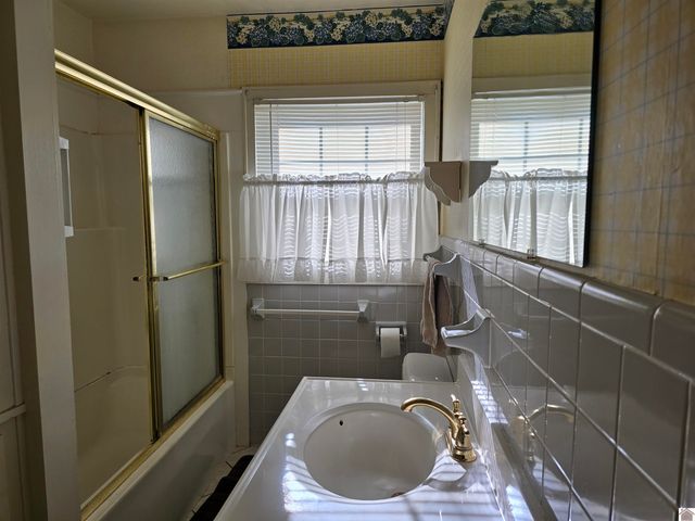 815 S 1st Street, Mayfield, KY 42066