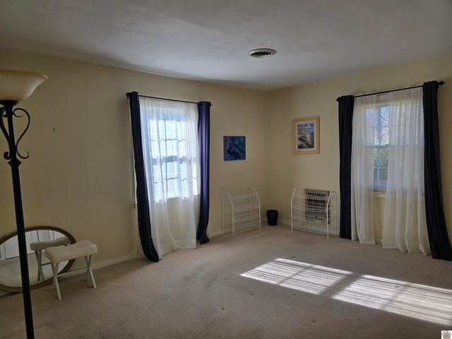 815 S 1st Street, Mayfield, KY 42066