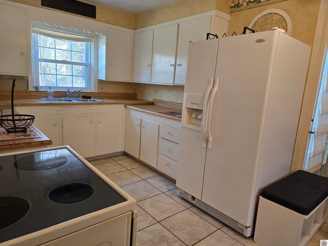 815 S 1st Street, Mayfield, KY 42066