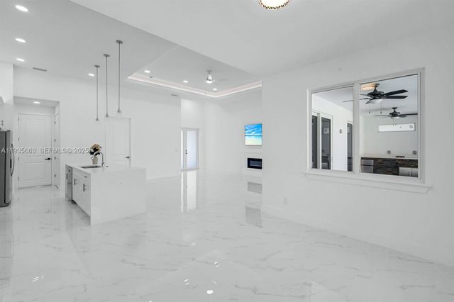 3923 NW 38TH ST, Cape Coral, FL 33993