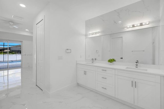 3923 NW 38TH ST, Cape Coral, FL 33993