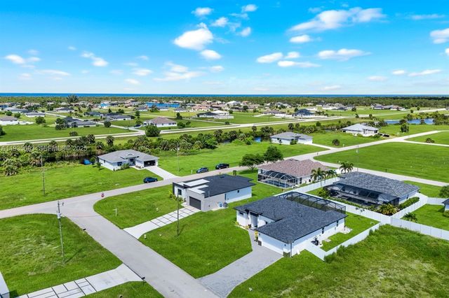 3923 NW 38TH ST, Cape Coral, FL 33993