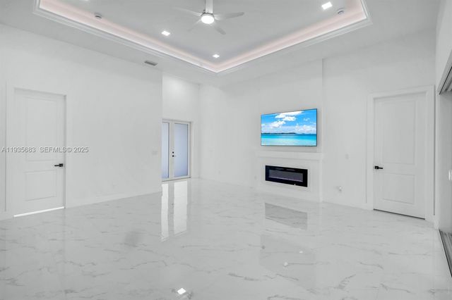 3923 NW 38TH ST, Cape Coral, FL 33993