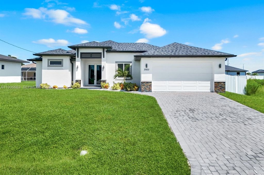 3923 NW 38TH ST, Cape Coral, FL 33993