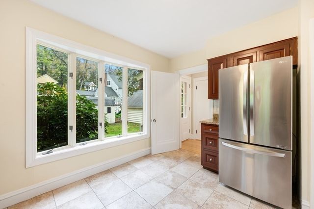 320 Quinobequin Rd, Newton, MA 02468