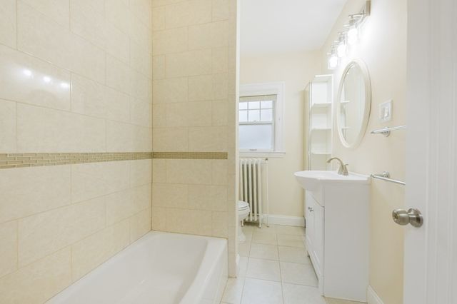 320 Quinobequin Rd, Newton, MA 02468