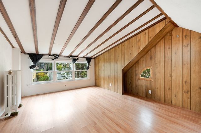 320 Quinobequin Rd, Newton, MA 02468