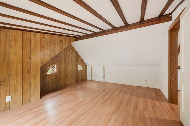 320 Quinobequin Rd, Newton, MA 02468