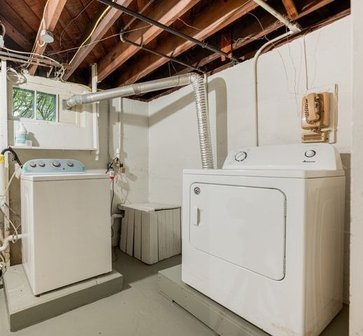 320 Quinobequin Rd, Newton, MA 02468