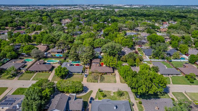 2422 Greenwood Drive, Grand Prairie, TX 75050