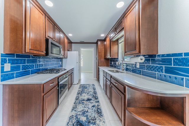 2422 Greenwood Drive, Grand Prairie, TX 75050