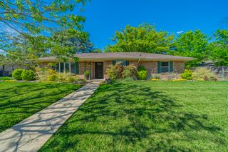 2422 Greenwood Drive, Grand Prairie, TX 75050