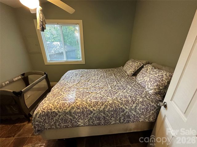 162 Clubhouse Drive, New London, NC 28127