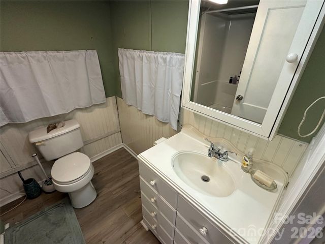 162 Clubhouse Drive, New London, NC 28127