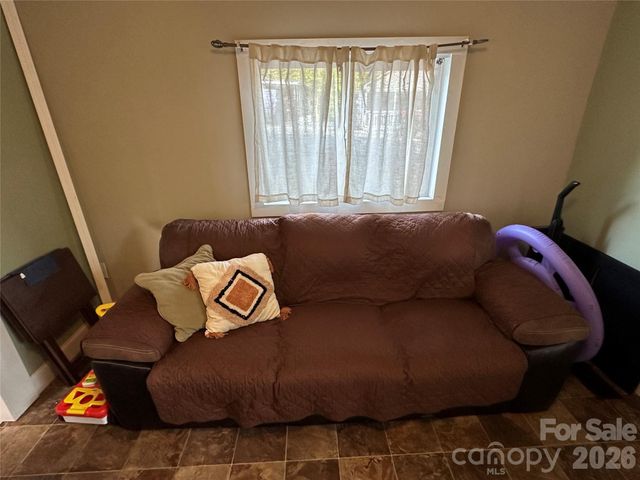 162 Clubhouse Drive, New London, NC 28127