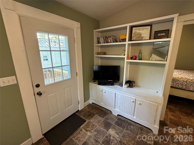 162 Clubhouse Drive, New London, NC 28127
