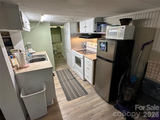 162 Clubhouse Drive, New London, NC 28127
