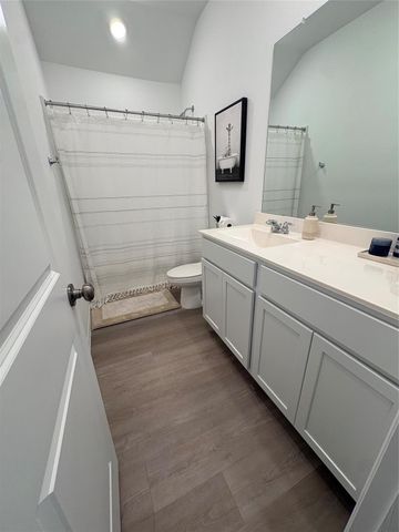 9907 Summer Peony Court, Baytown, TX 77521