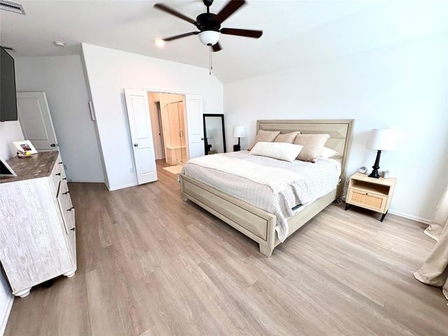 9907 Summer Peony Court, Baytown, TX 77521