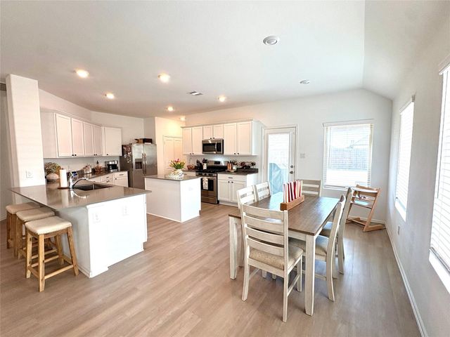 9907 Summer Peony Court, Baytown, TX 77521