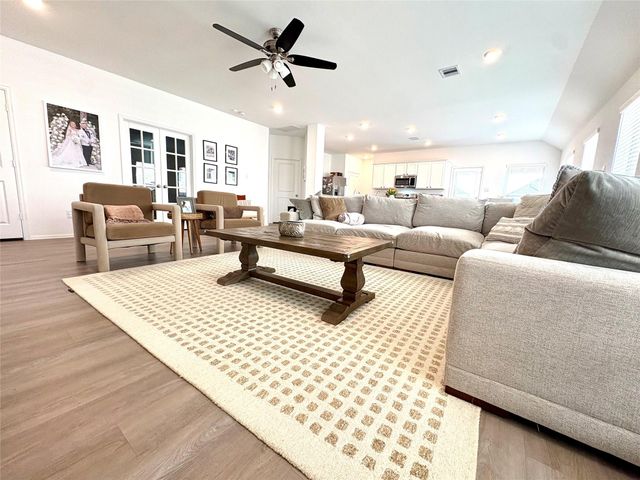 9907 Summer Peony Court, Baytown, TX 77521