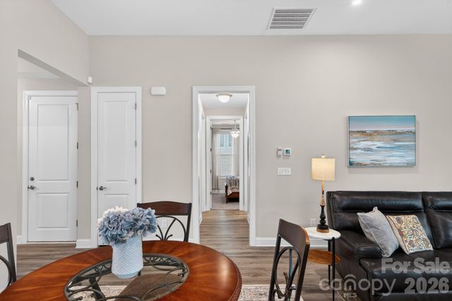 5539 Cheerful Lane, Charlotte, NC 28215