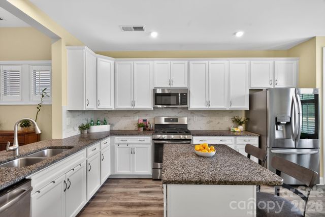 5539 Cheerful Lane, Charlotte, NC 28215
