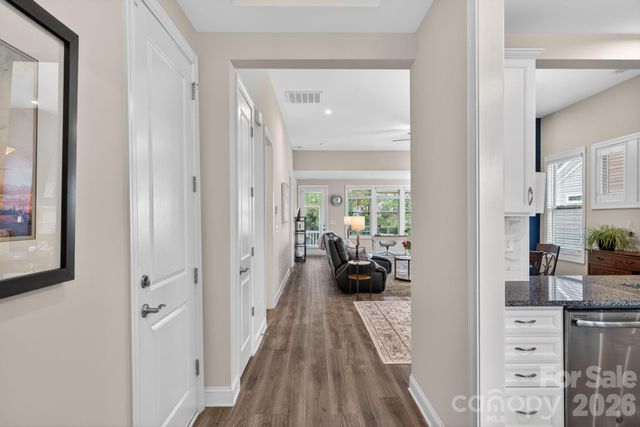 5539 Cheerful Lane, Charlotte, NC 28215