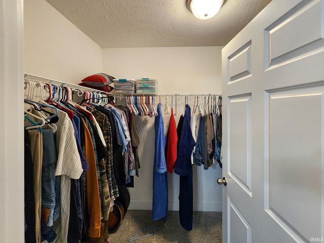 1120 WATERSHIP Drive, Evansville, IN 47725