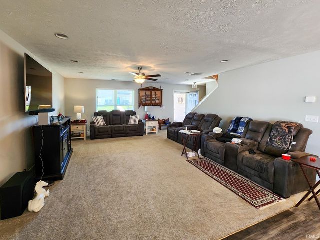 1120 WATERSHIP Drive, Evansville, IN 47725