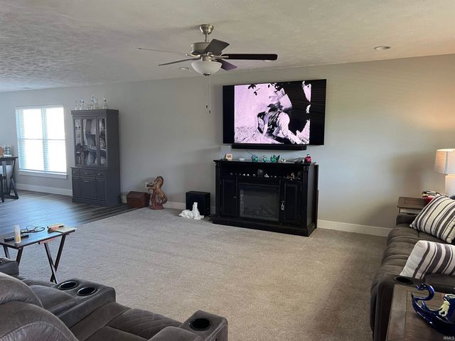 1120 WATERSHIP Drive, Evansville, IN 47725