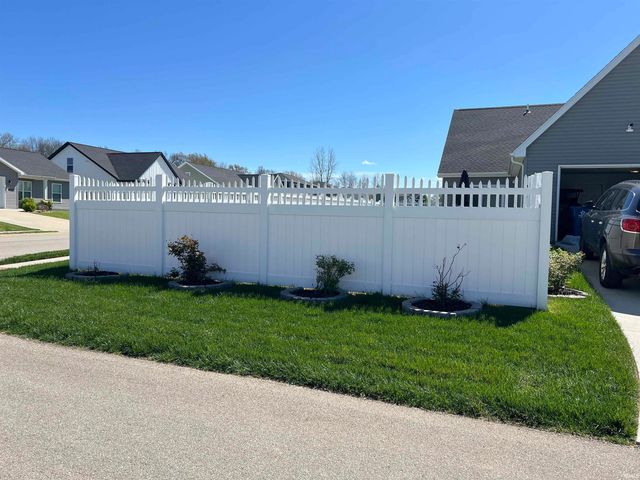 1120 WATERSHIP Drive, Evansville, IN 47725