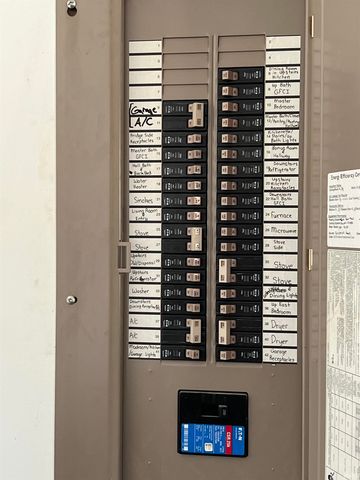 1120 WATERSHIP Drive, Evansville, IN 47725